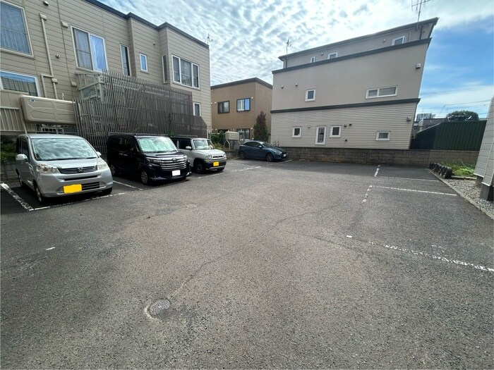 レジ－ナＮ２０の物件外観写真