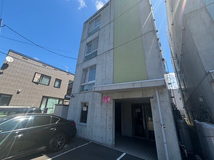 アーバンクラスタ東札幌の物件外観写真