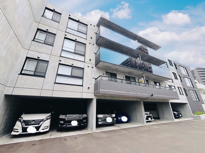 アルファスクエアS17の物件外観写真