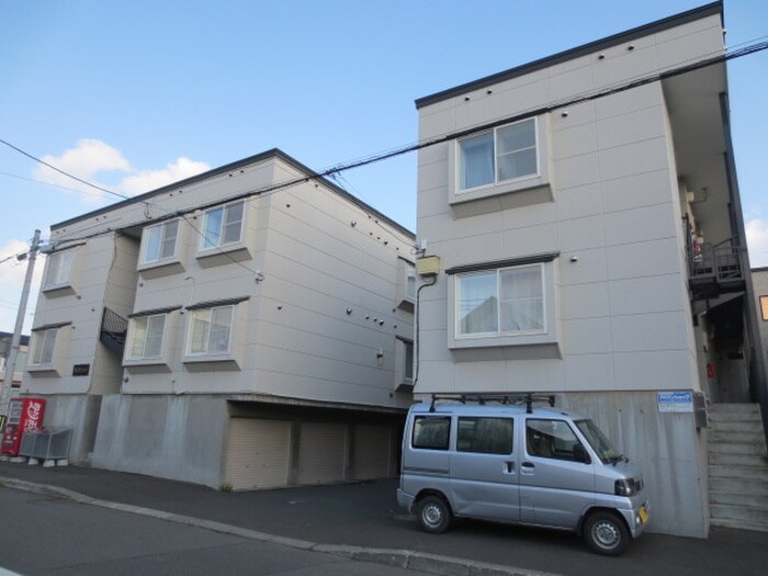 アルファコ－トの物件外観写真