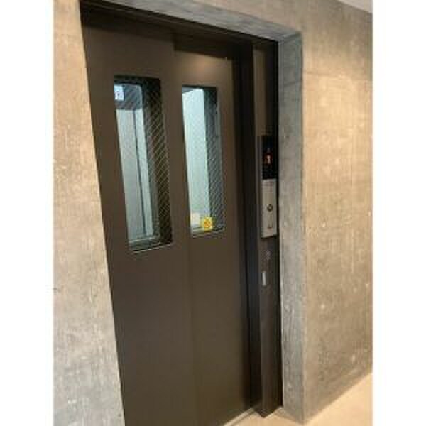 レジデンス菊水の物件外観写真