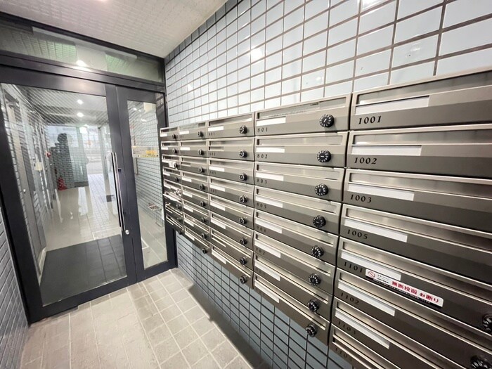 南１西１８丁目ビルの物件外観写真