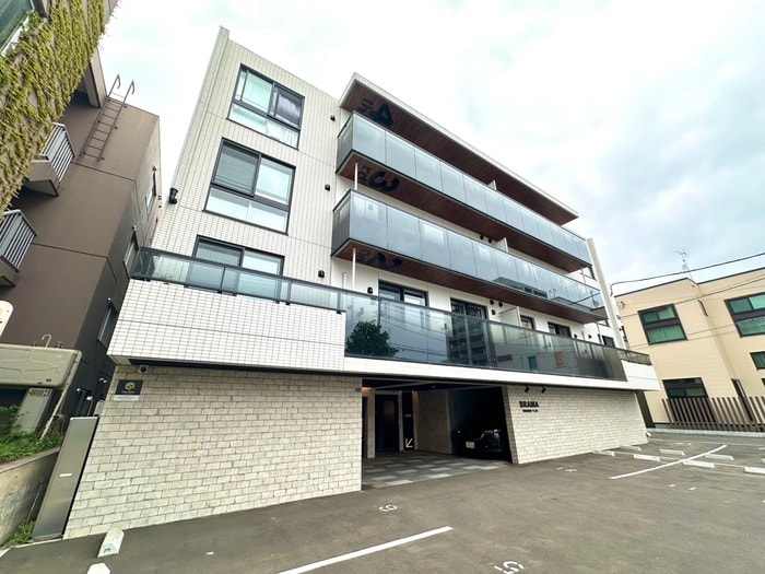 BRAMA南11条の物件外観写真