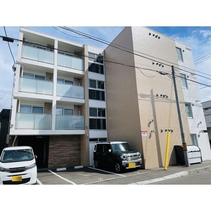 グランド山の手の物件外観写真