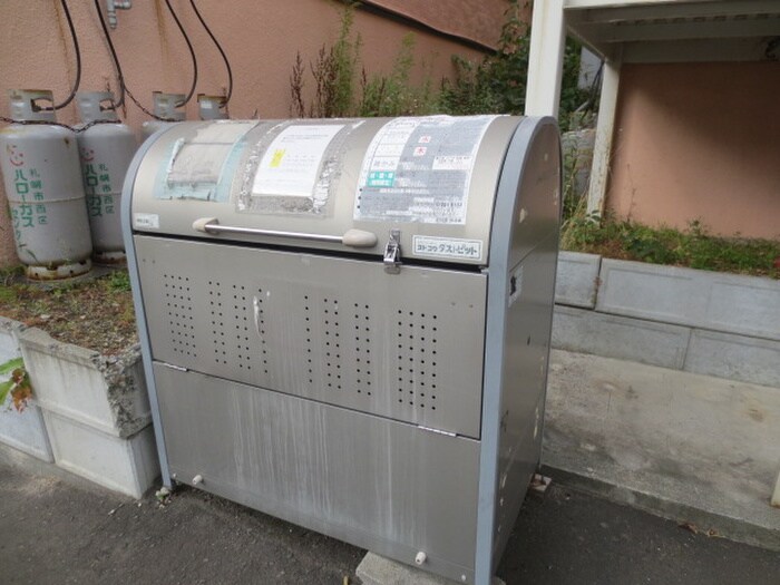 エアフォルグ北大Ⅱの物件外観写真