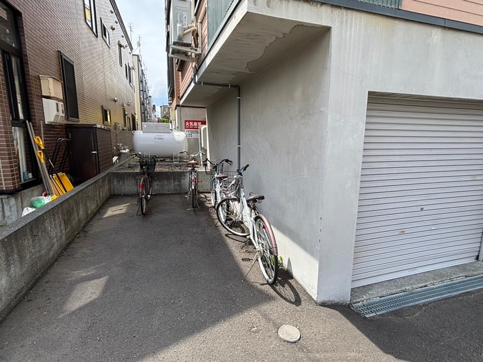 ピ－スハ－モニ－北２８の物件外観写真