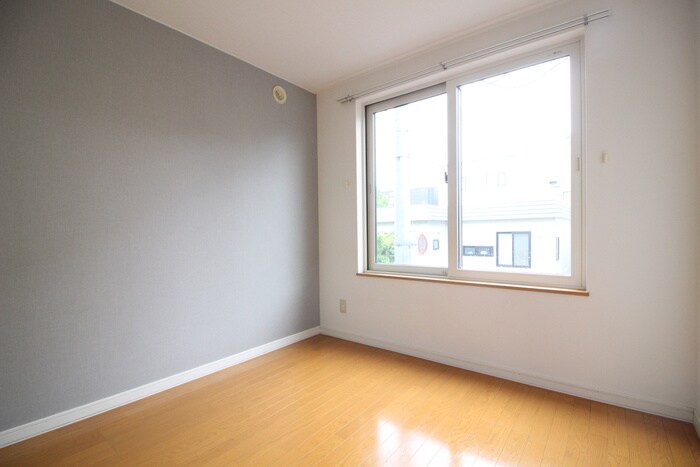 ピ－スハ－モニ－北２８の物件内観写真