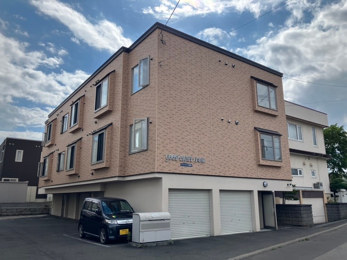 グッドライト月寒東の物件外観写真