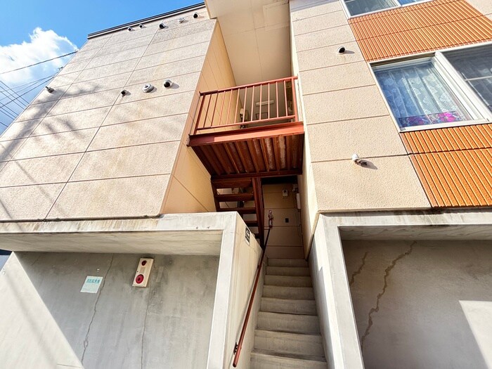 ドミトリーSKの物件外観写真