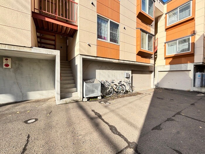 ドミトリーSKの物件外観写真