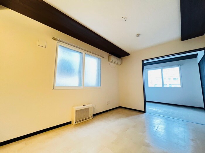 THE RESIDENCEの物件内観写真