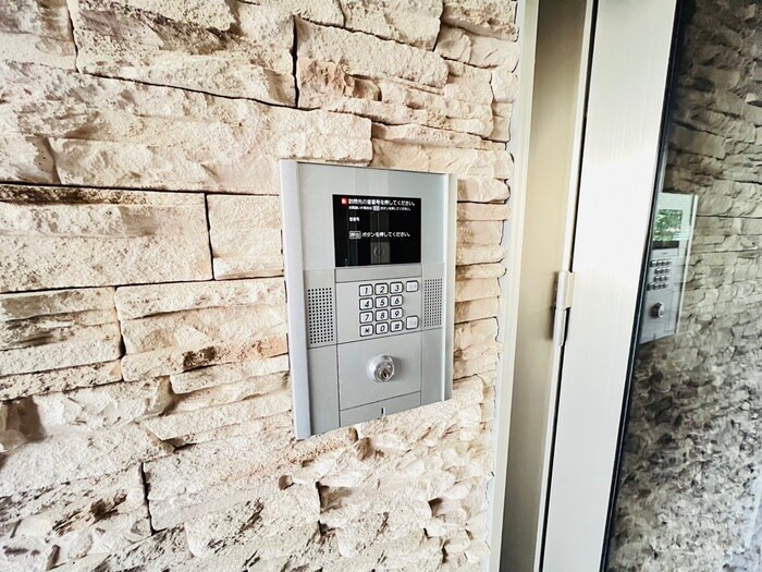 THE RESIDENCEの物件外観写真