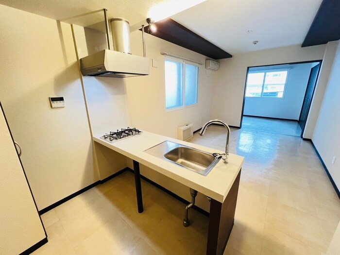 THE RESIDENCEの物件内観写真