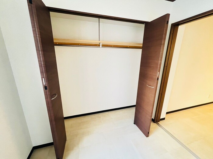 THE RESIDENCEの物件内観写真