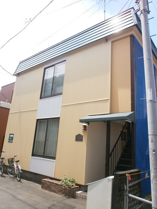 瀬比亜館の物件外観写真