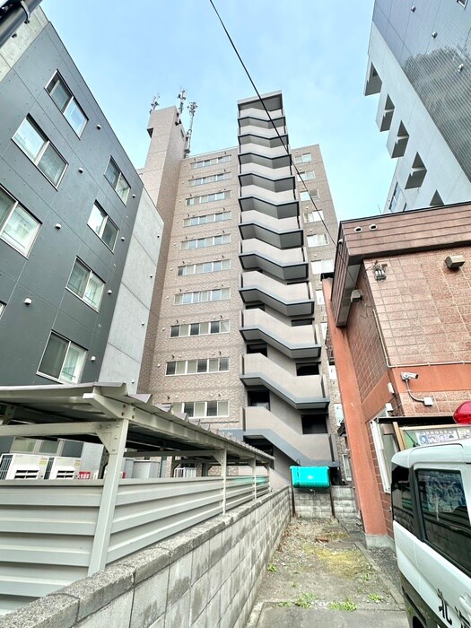 コ－トロティ琴似の物件外観写真