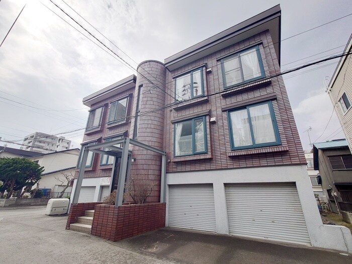 エターナルニシヤ２３の物件外観写真