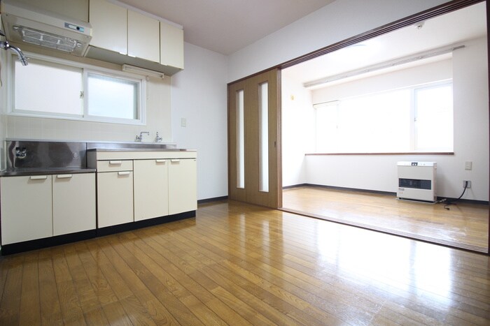 ア－バンコ－ト南郷Ⅶの物件内観写真