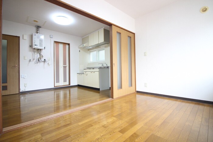 ア－バンコ－ト南郷Ⅶの物件内観写真