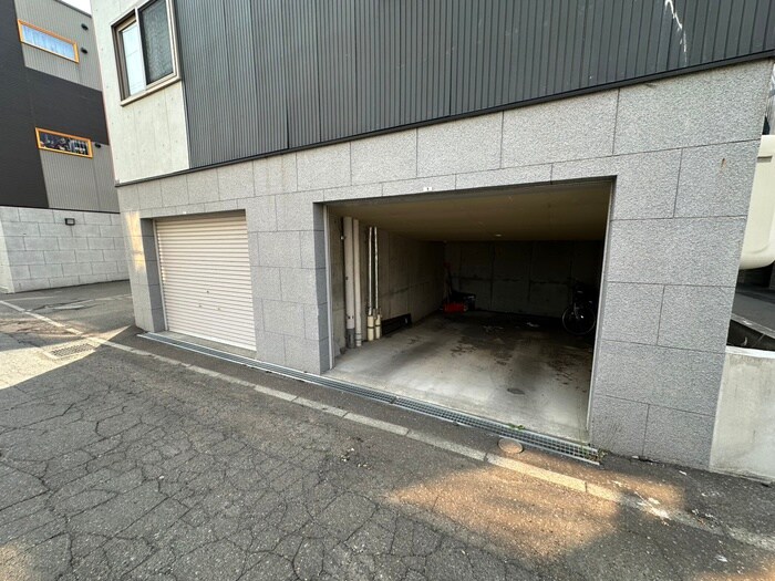 シンセリティ八軒の物件外観写真