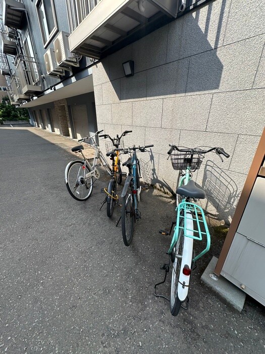 シンセリティ八軒の物件外観写真