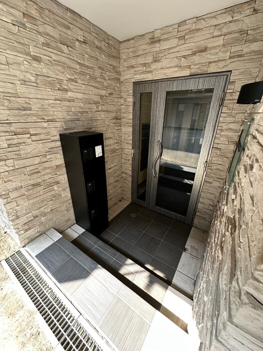 シンセリティ八軒の物件外観写真