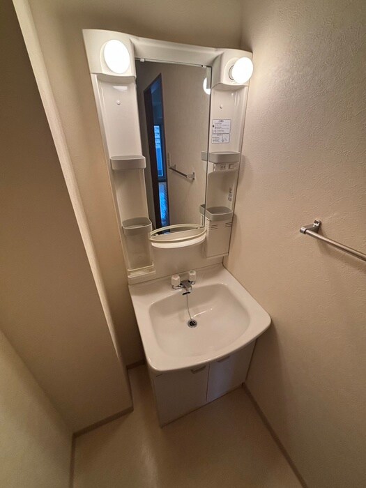 レフィ－ナ円山の物件内観写真