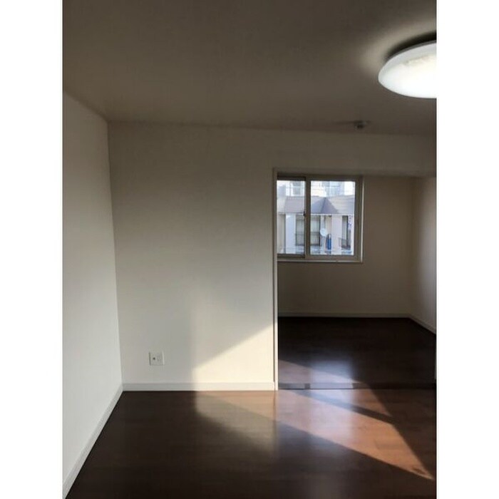 ミュアフィールドヴィレッジの物件内観写真