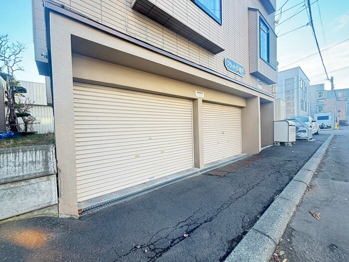 フラットО豊平の物件外観写真