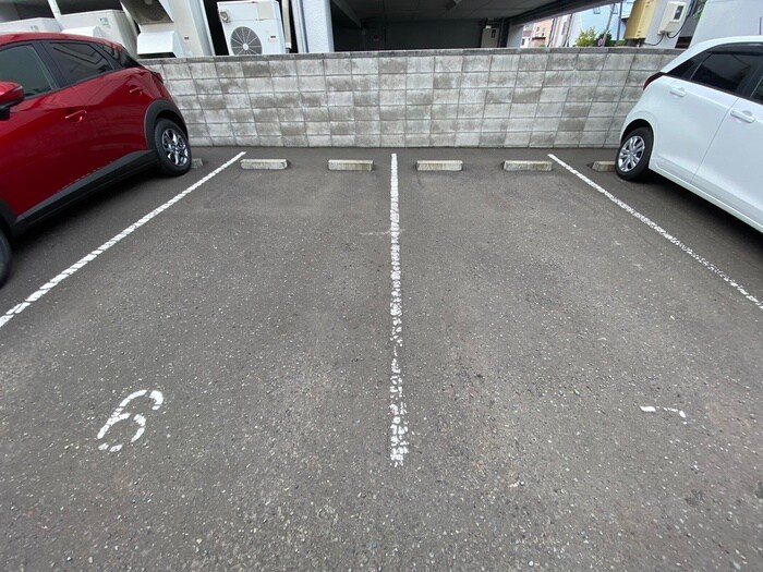 フィール円山の物件外観写真