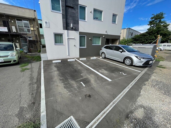 NOVA北円山の物件外観写真