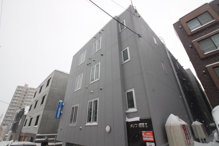 メゾン南郷Ⅲの物件外観写真