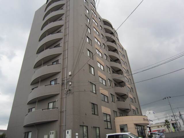 プレインアヴェニュ－の物件外観写真