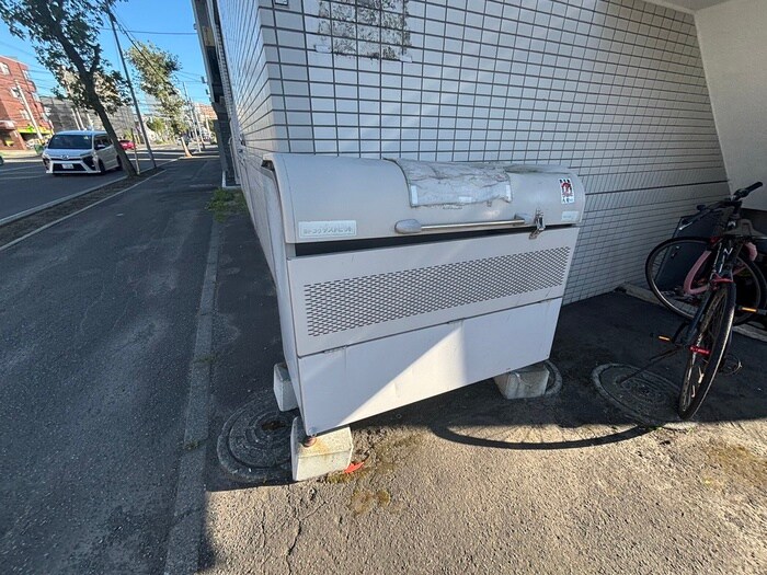 ア－バンクリスタルの物件外観写真