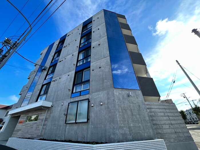 ブランシャールALAIN西町の物件外観写真