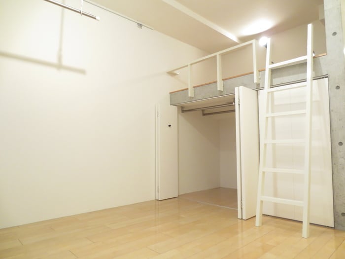 ファインブルーム学園前の物件内観写真