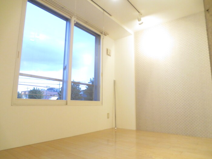 ファインブルーム学園前の物件内観写真