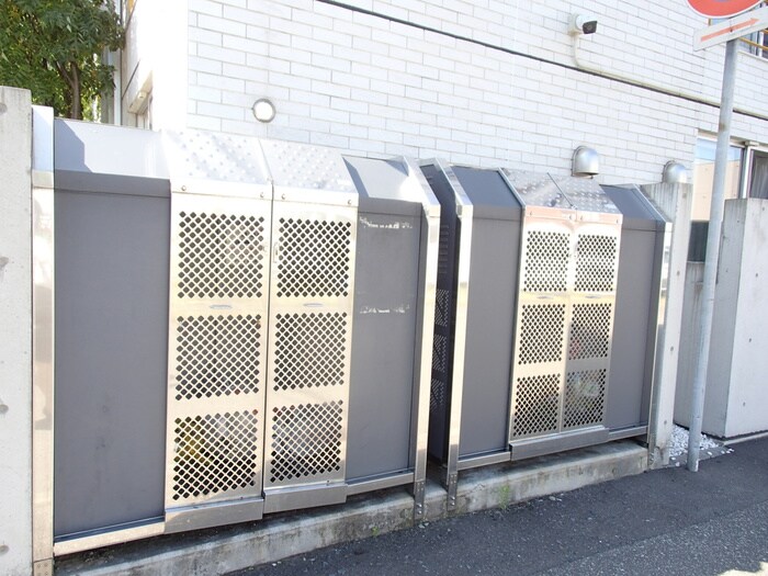 ファインブルーム学園前の物件外観写真