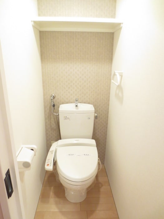 ファインブルーム学園前の物件内観写真