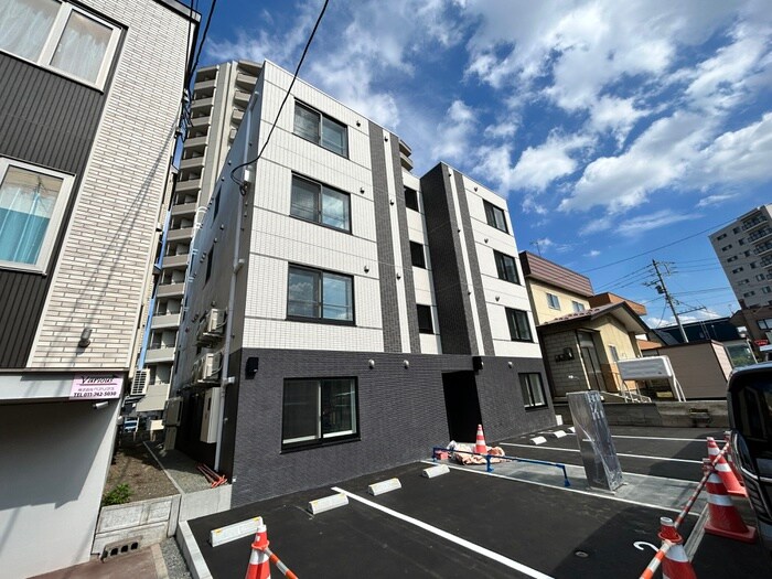 ルチアーノ発寒南の物件外観写真