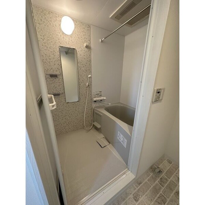 ASTER SHIROISHIの物件内観写真