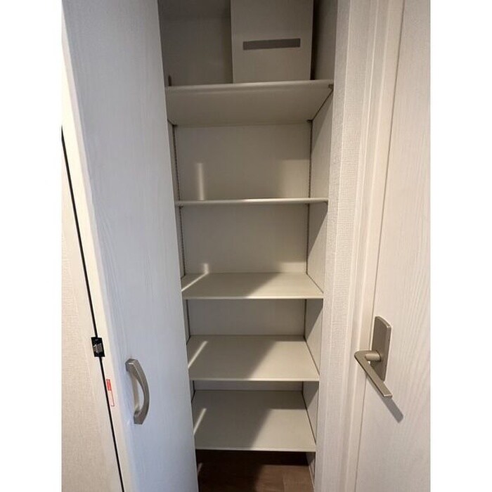 ASTER SHIROISHIの物件内観写真