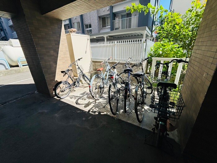 アンディ－ル円山の物件外観写真