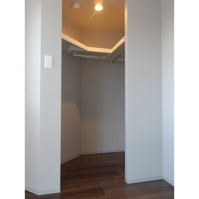 CITY RESIDENC栄通の物件内観写真