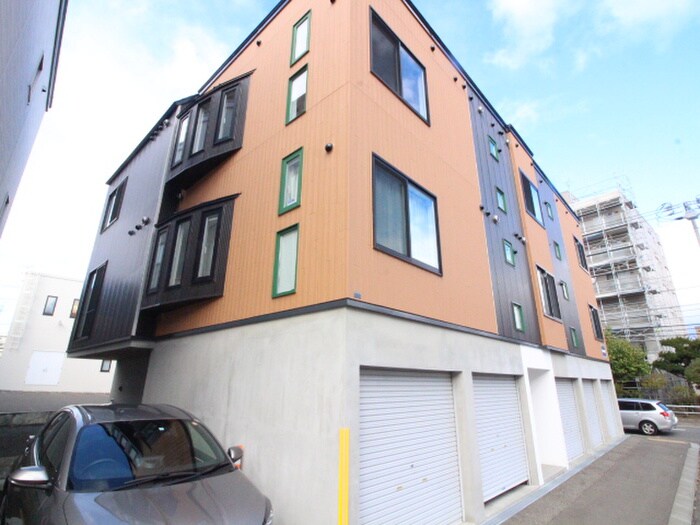 トロンシェの物件外観写真