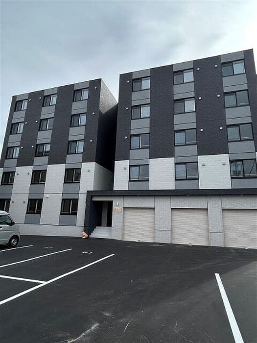 ラヴィベール平岸の物件外観写真