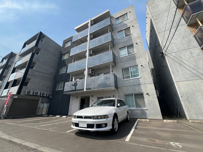 LIISA北大EASTの物件外観写真