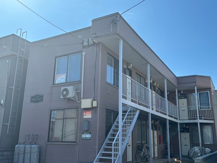 コーポフロンティアの物件外観写真