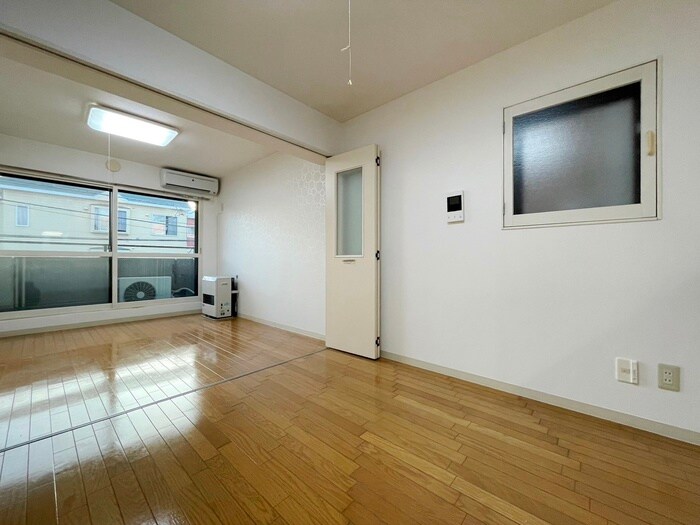 シャングリラAの物件内観写真