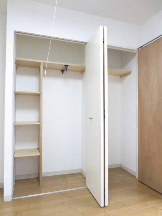 シャングリラAの物件内観写真